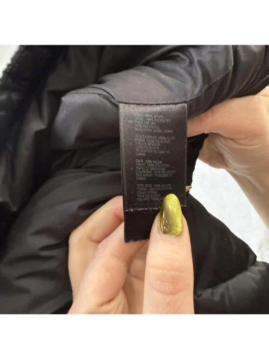 The North Face Vest Womens Medium Black 550 Fill Down Puffer Quilted Zip Pockets - Picture 3 of 13